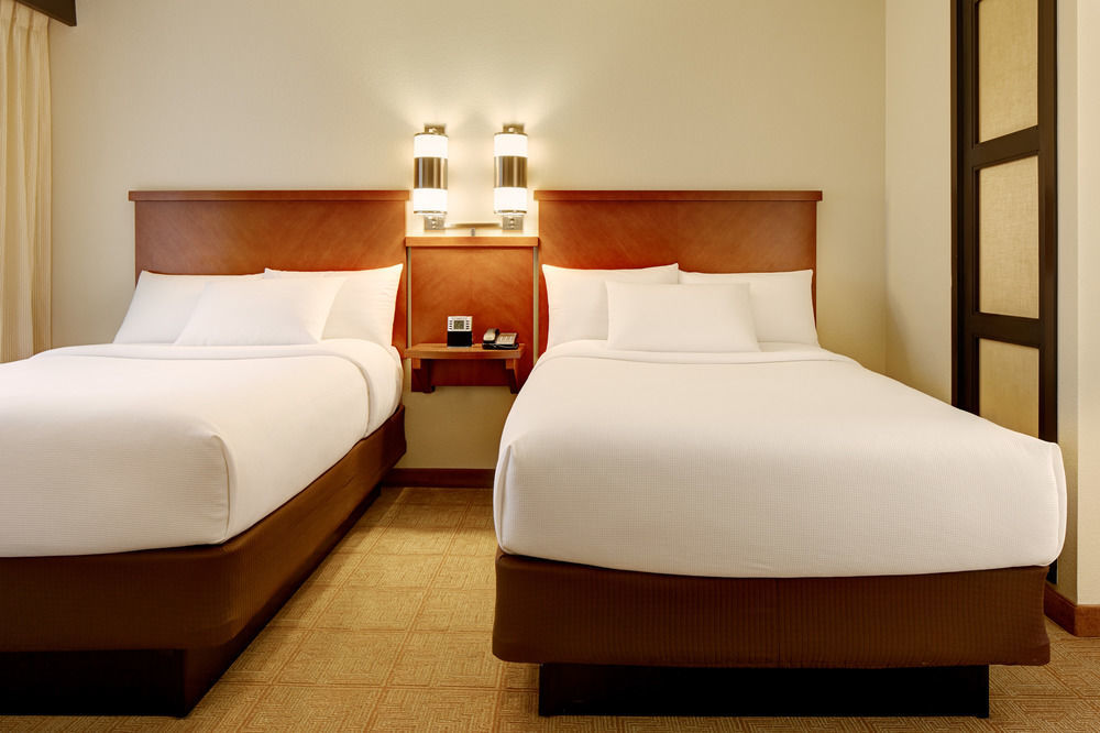 Hyatt Place Kansas City/Overland Park/Metcalf מראה חיצוני תמונה